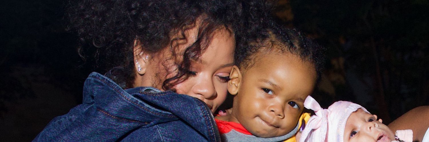 Rihanna reign.'s banner