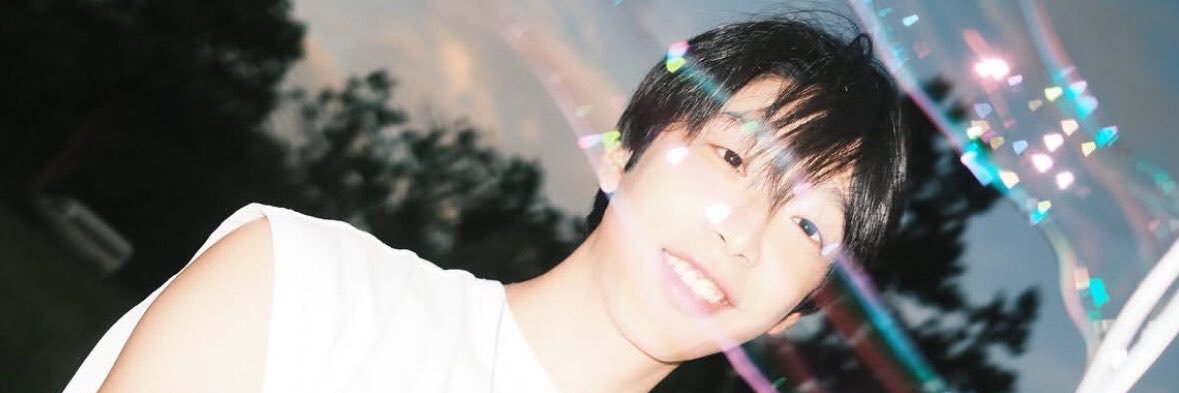 แชมเปญ 🥂's banner