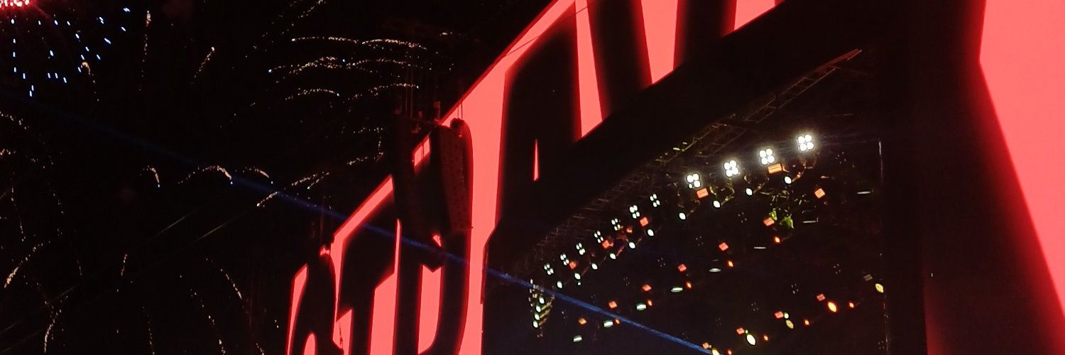 hanna VIU O SKZ 2X's banner