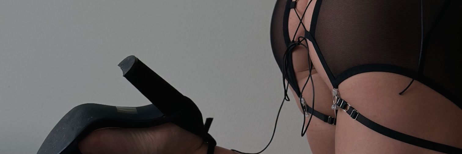 Дилер спекотної білизни's banner
