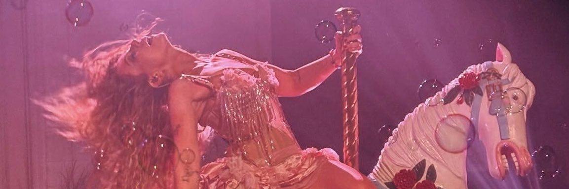 CRAV//D's banner