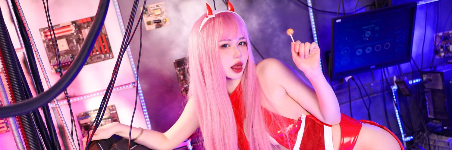 Tina缇娜子子's banner