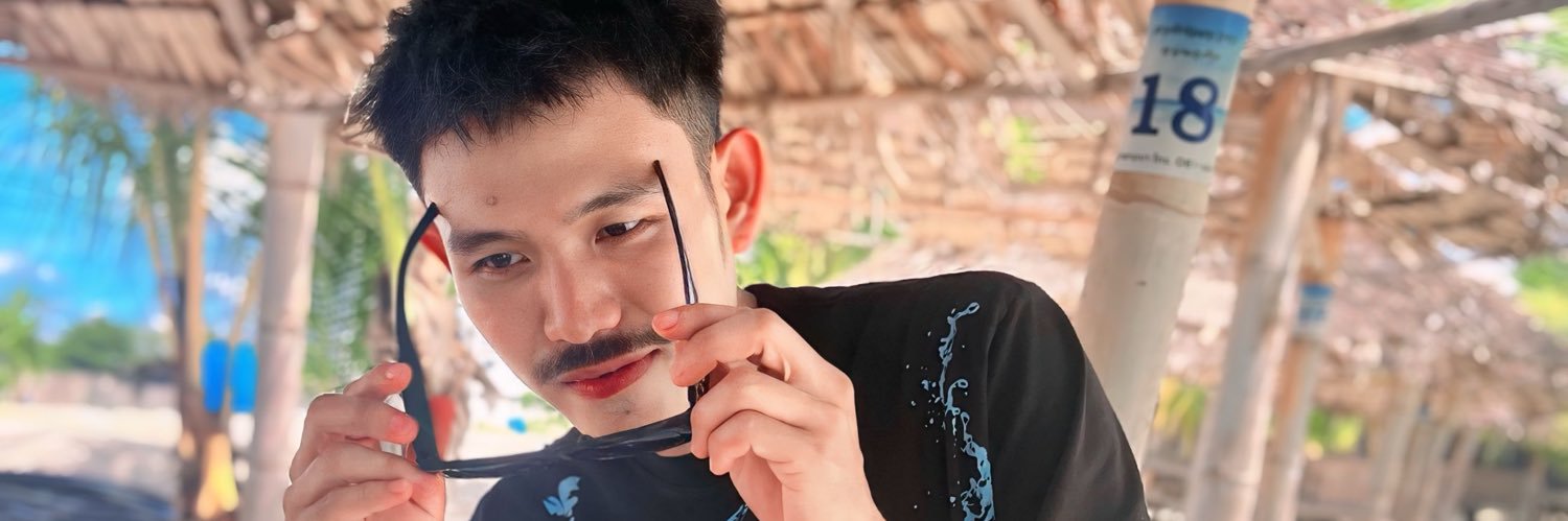 กลอฟ ฟี่ฟี่ (มันทุกเม็ก)'s banner
