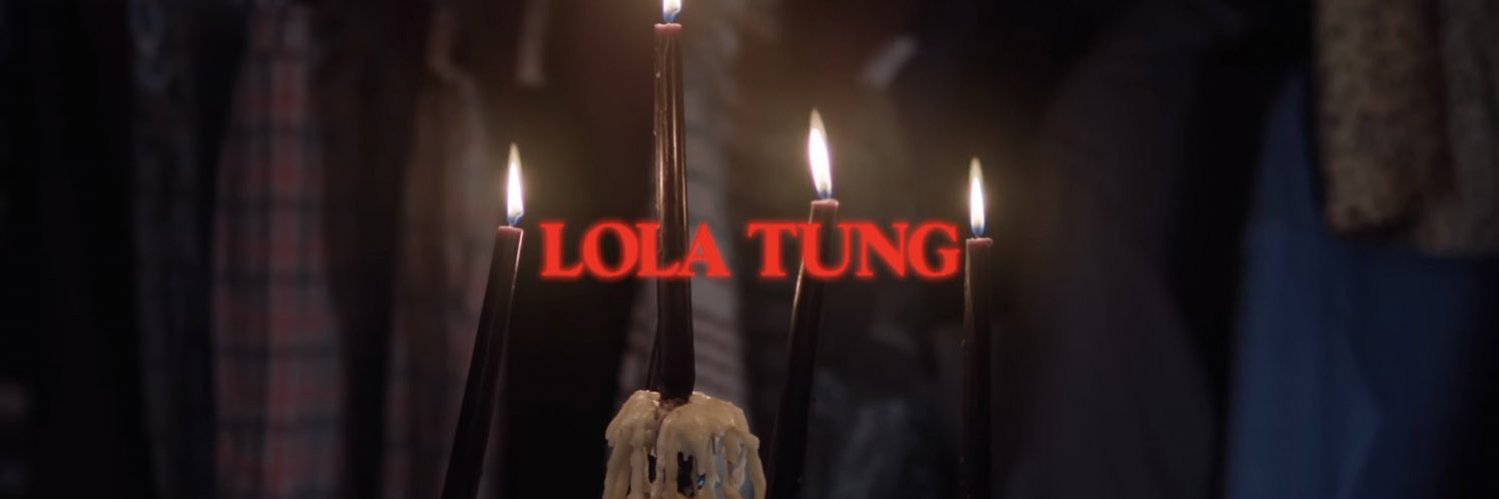★'s banner