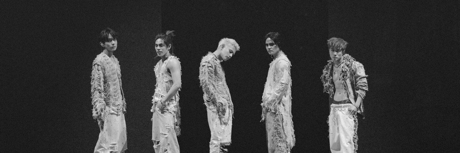 MAECHA 🗝️🍓's banner