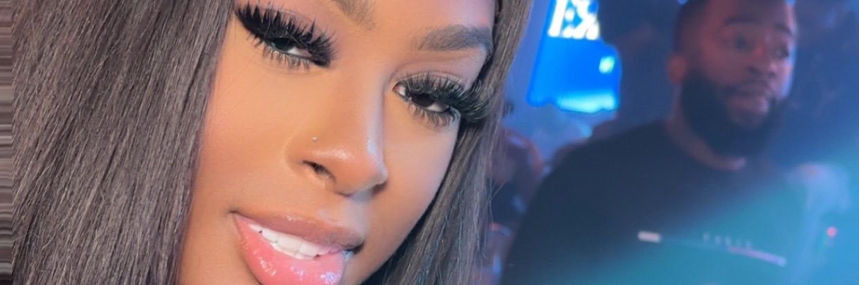 SweetMonaexxx💦👅's banner
