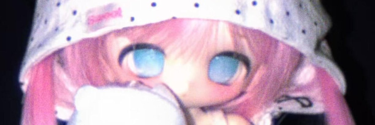 D's banner