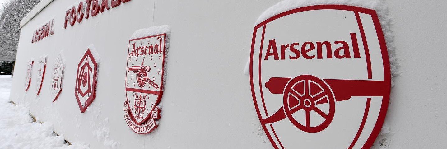 𝐡𝐨𝐯𝐢𝐞's banner