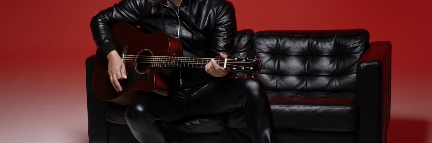 Çelik Erişçi's banner