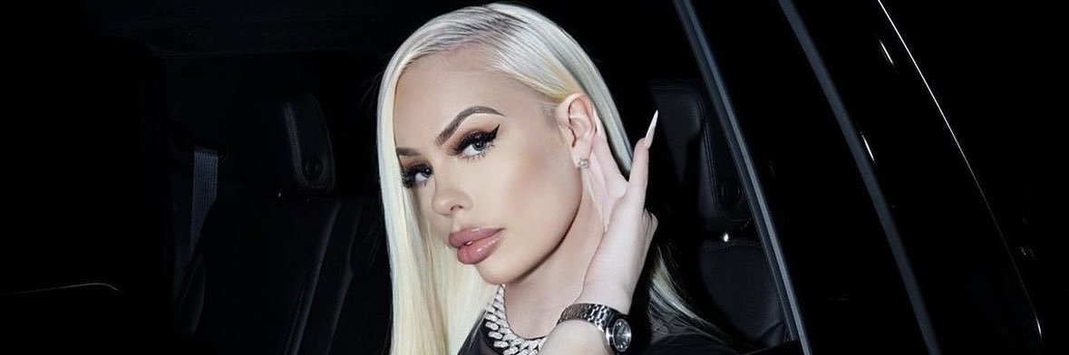 𝗕𝗮𝗿𝗯𝗶𝗲👱🏼‍♀️💋's banner