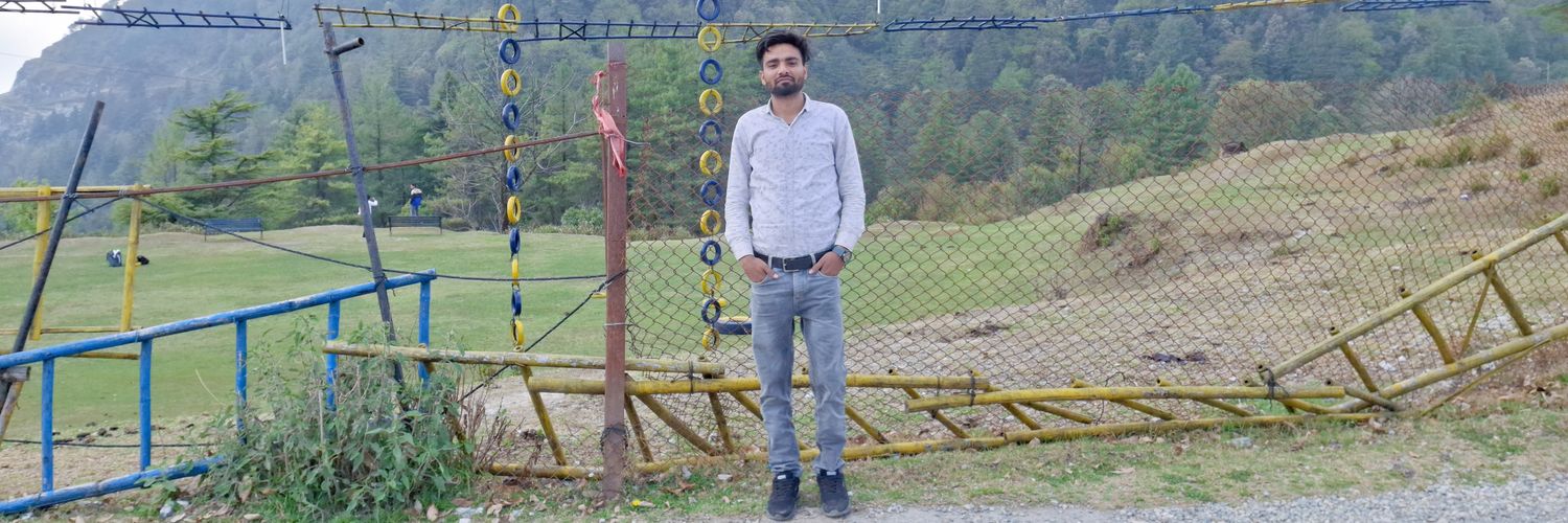 Gulzar's Diary.🏔️🌿's banner
