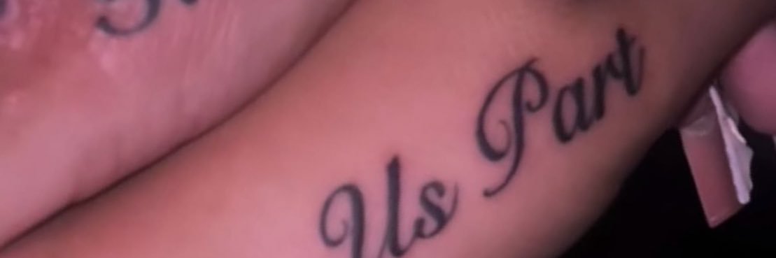 ilovetosuckdic's banner
