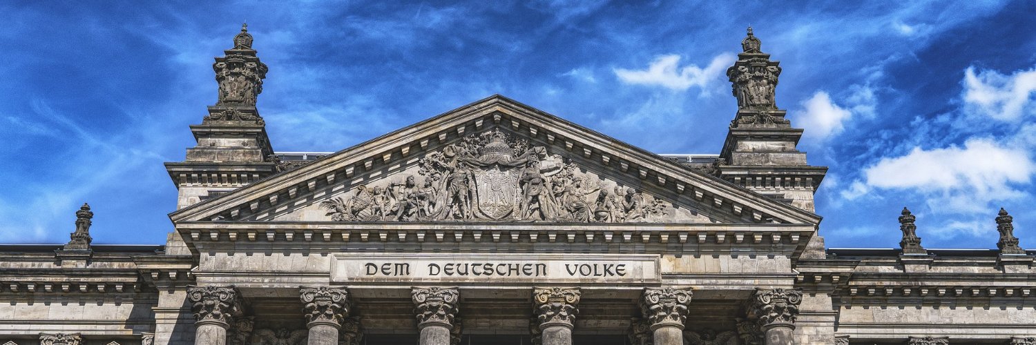 Essener's banner