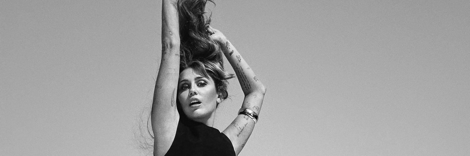 Miley Crave's banner