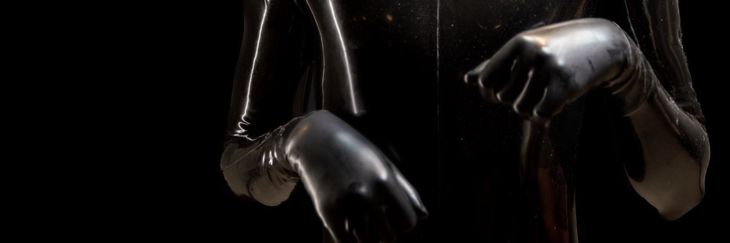 HuskyHole's banner