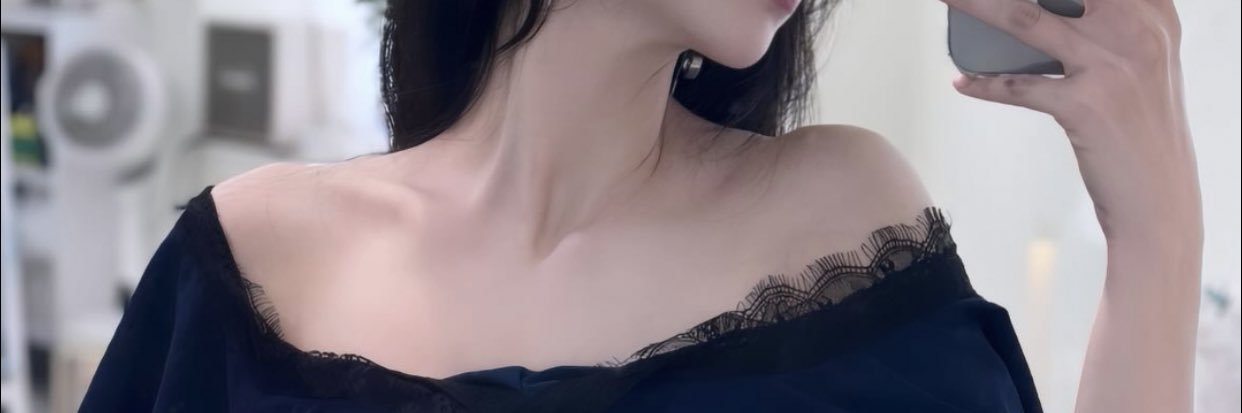 忧郁一朵花（语文老师）'s banner