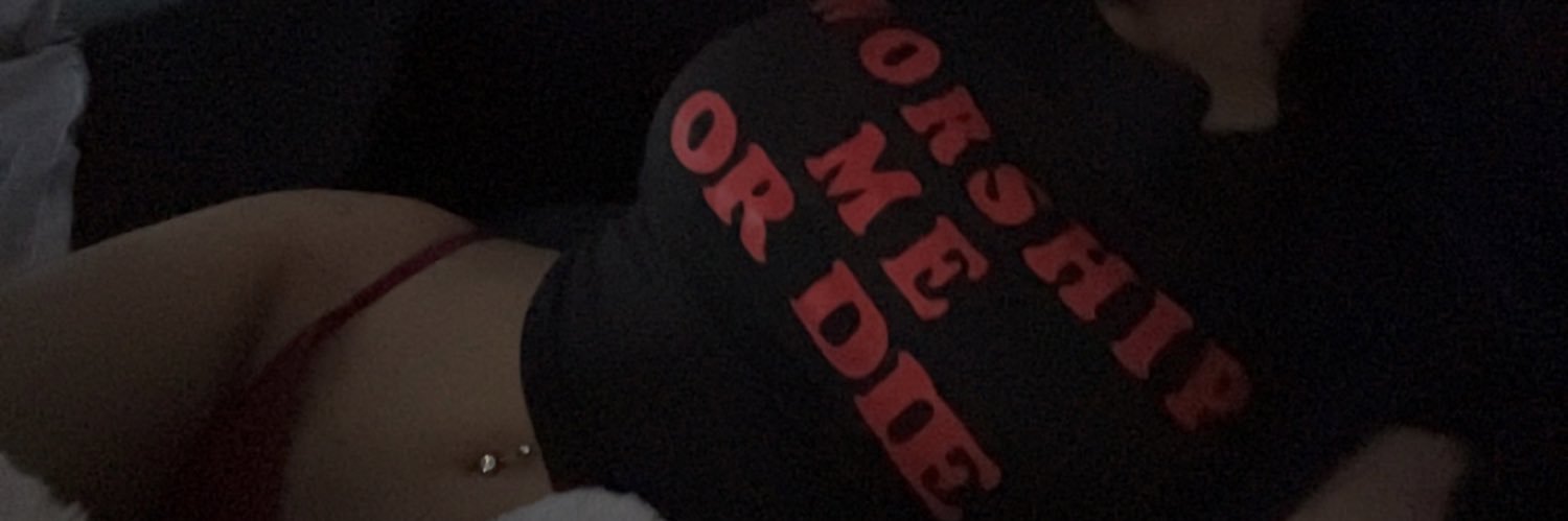 Khloe🫶🏻's banner