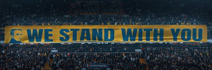 Ümmit Son's banner