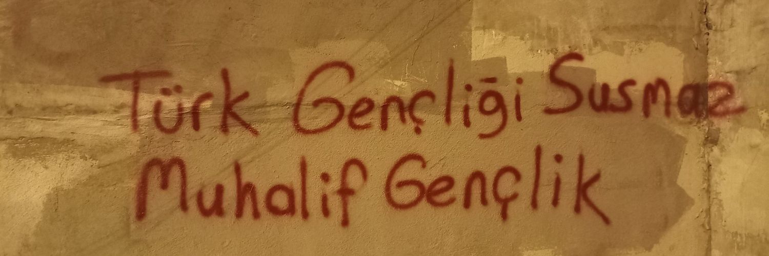 Muhalif Gençlik's banner