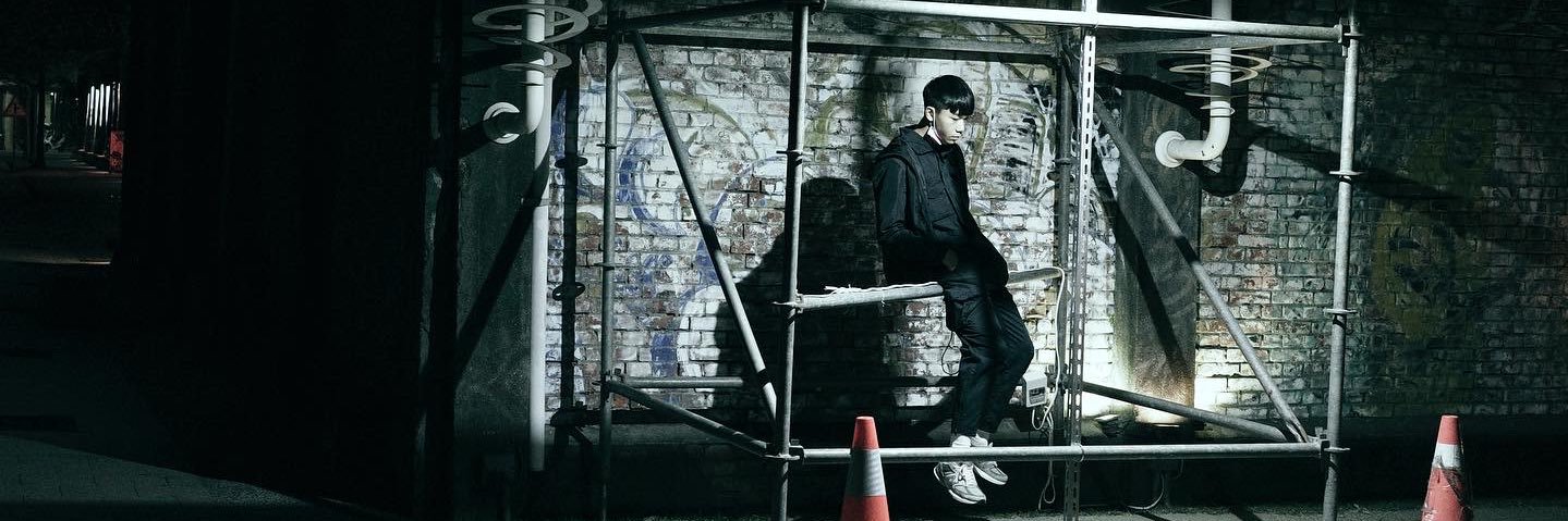 K's banner