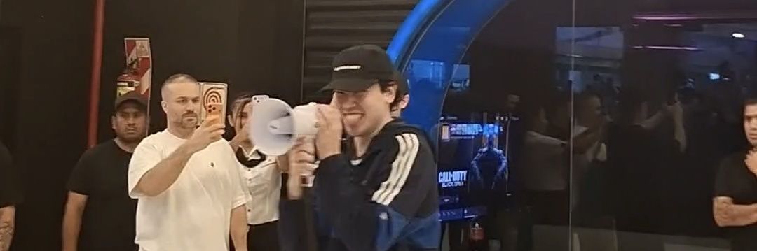 ᴍᴇʟ ★'s banner