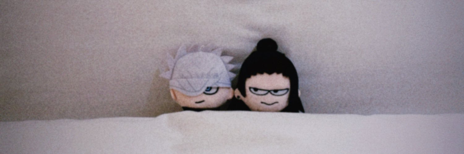 Della's banner