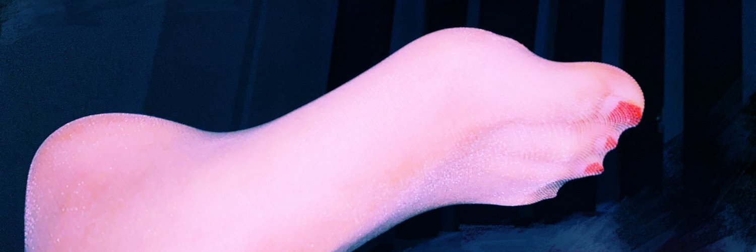 白皮臭脚油臀奶奶's banner