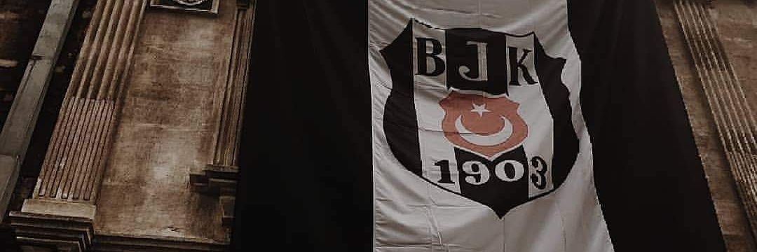 𝑓𝑎𝑡𝑚𝑎𝑛𝑢𝑟's banner