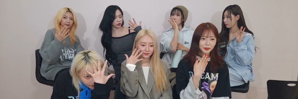 #1 dc high note lesbian stan always with deukae's banner