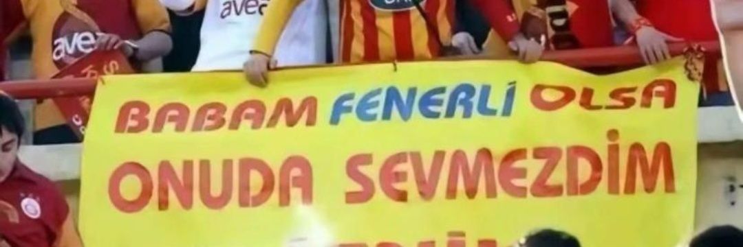 lara🍷's banner
