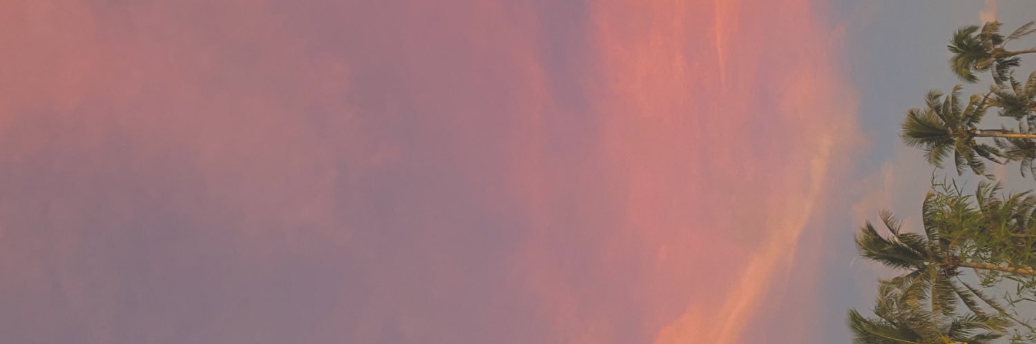 Pía's banner