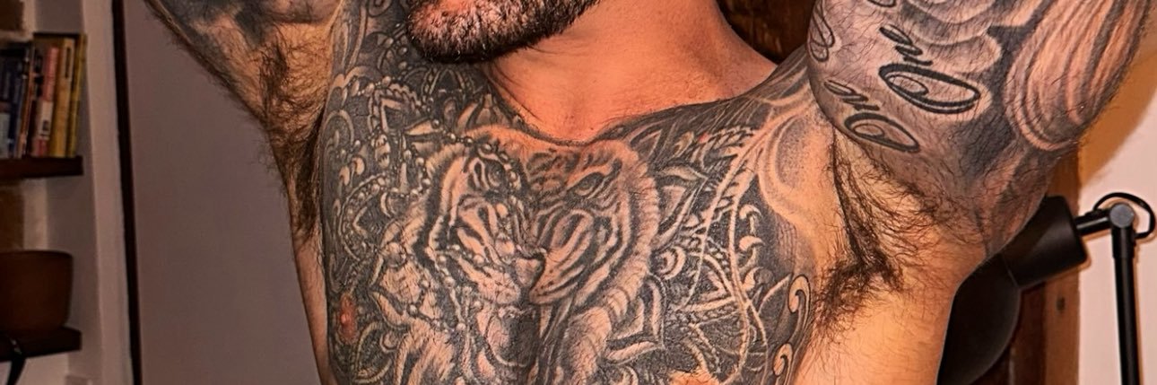 Alpha Papi's banner