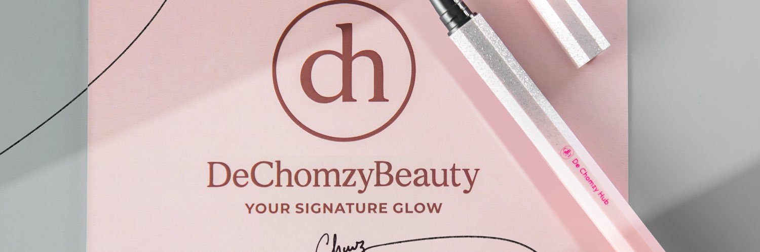 Chomzy🦋's banner