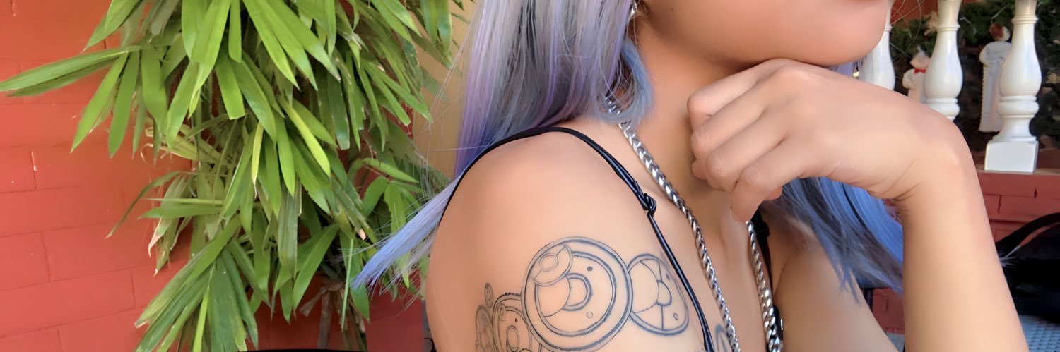 ivy ♡'s banner