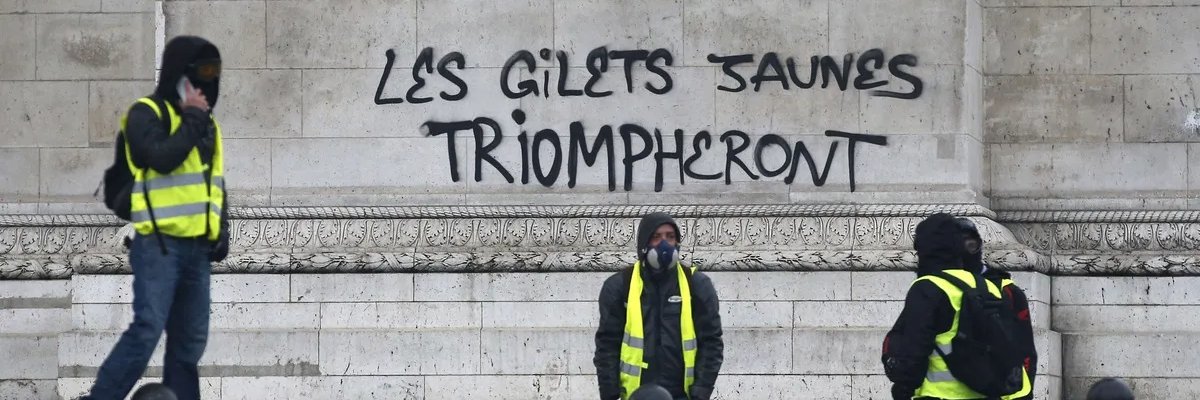 Gilet jaune ∴'s banner