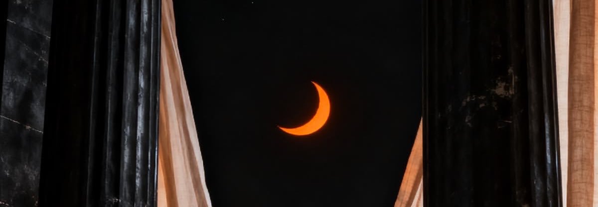 Nando's banner