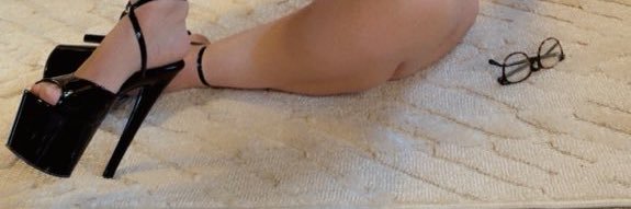 𝓜𝓲𝓼𝓼 𝓛𝓪𝓾𝓻𝓮𝓷.'s banner