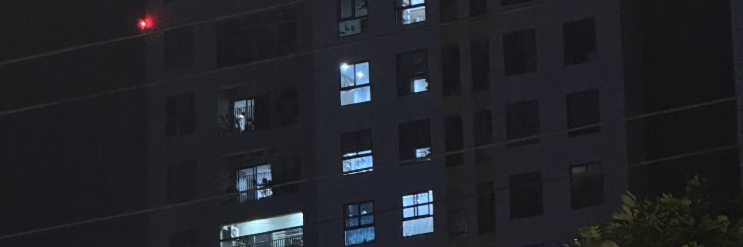 Đau Buồi Vì Em's banner
