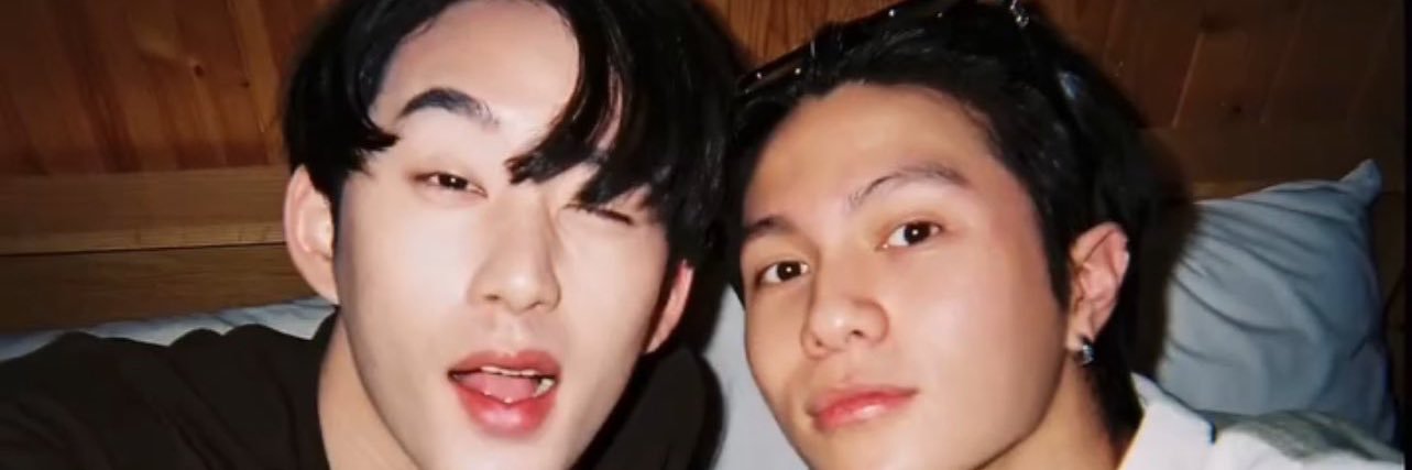 ^ྀི มอเอ ₂'s banner