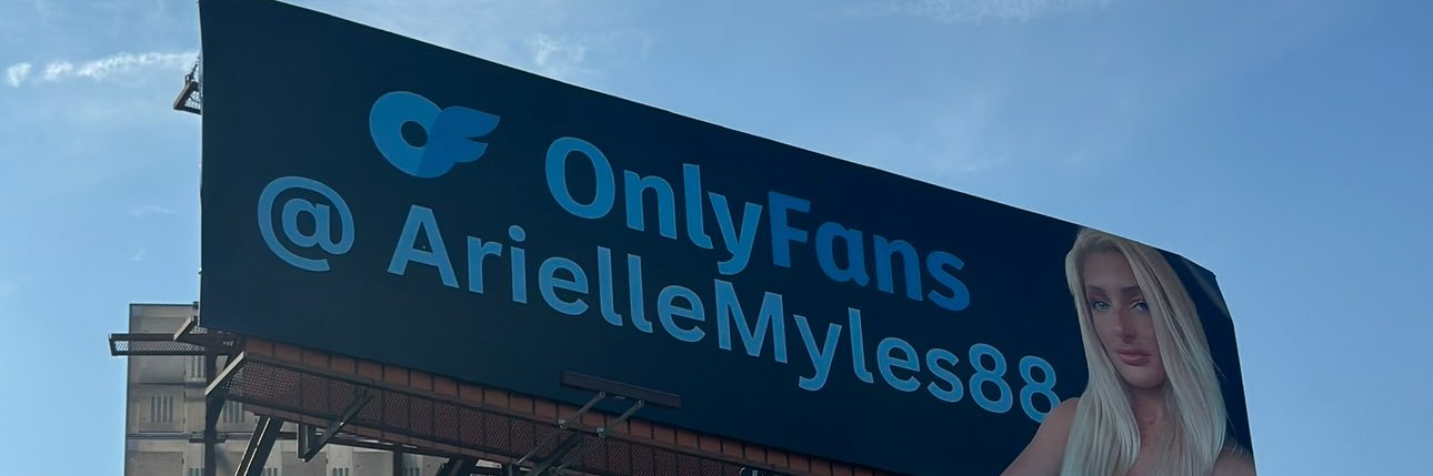 Arielle Myles's banner