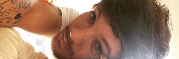 pretinha do louis's banner