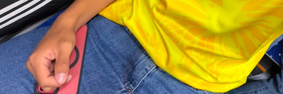 Adrian 🍑's banner