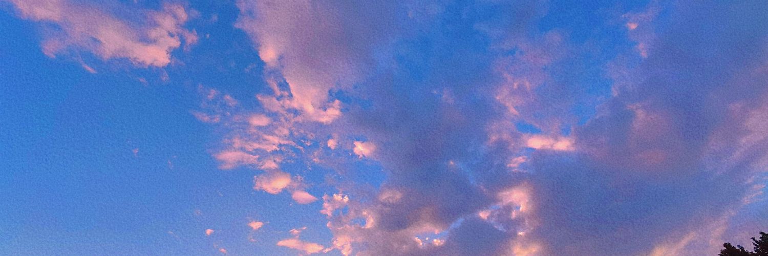 爱露出的85℃'s banner