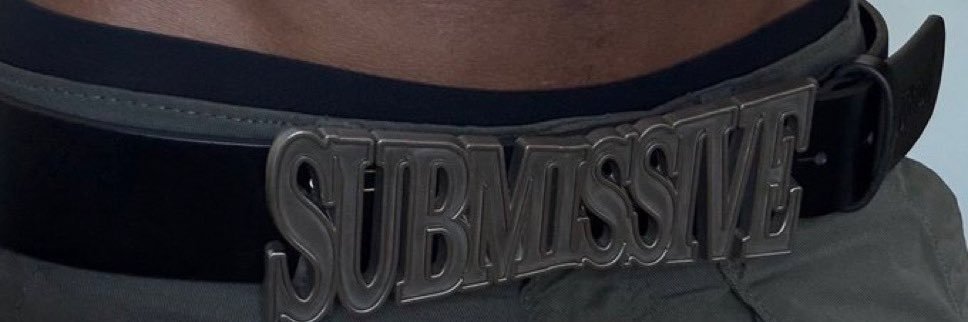𖤐 supreme leader's banner