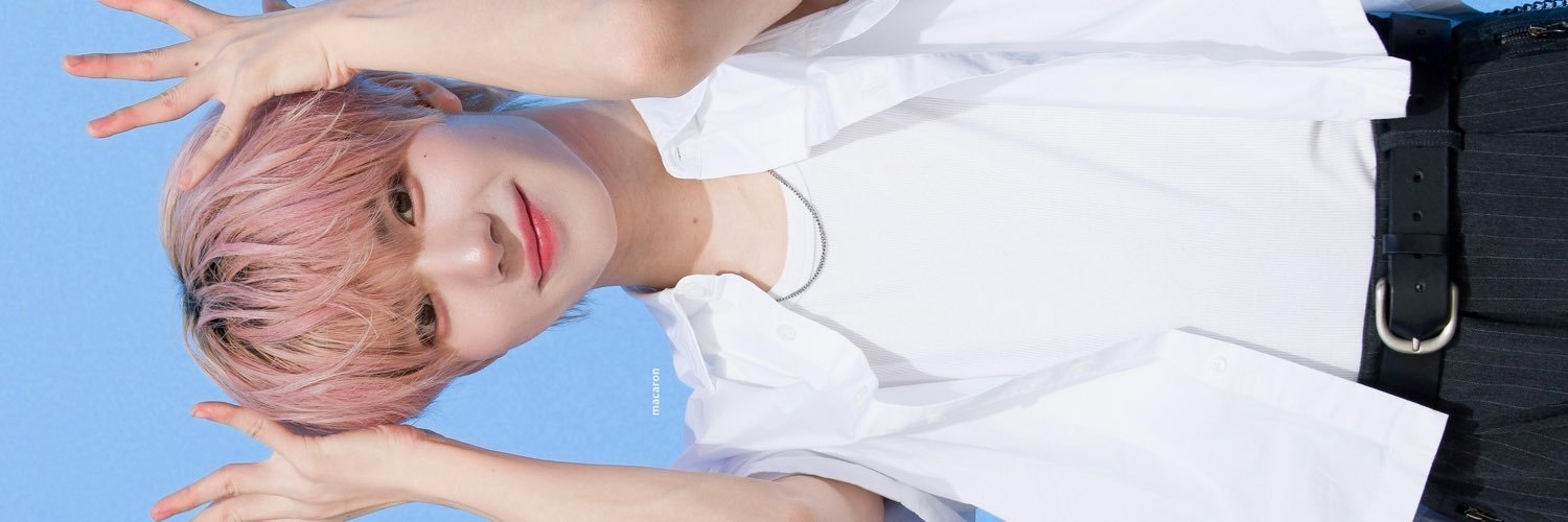 𝗺𝗮𝗰𝗮𝗿𝗼𝗻's banner