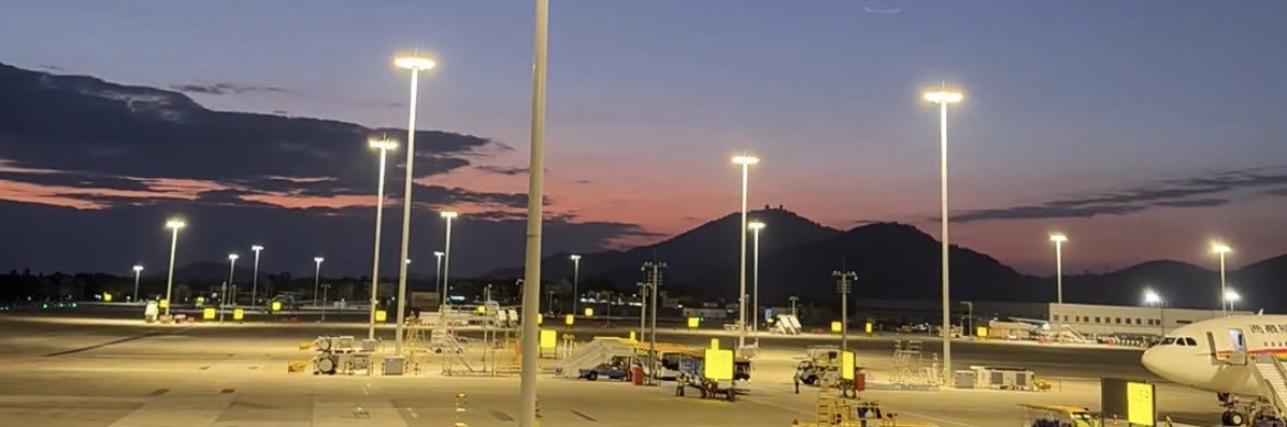 上海东航空姐 璐璐🕊16's banner