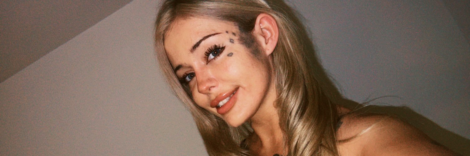 toxic e girl's banner