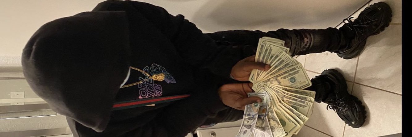 Baby4hundoo🔢's banner