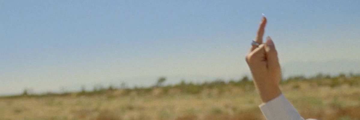 b💋's banner