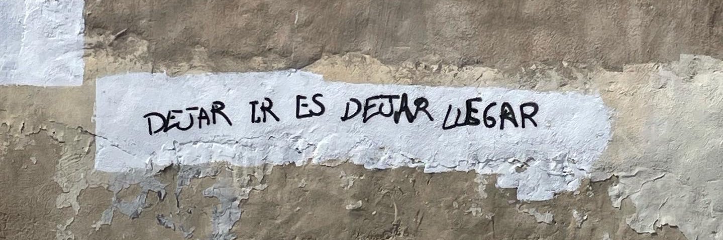 Álvaro Lario's banner